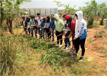 云南商务学校2019年最新招生简章(图1) 云南商务学校2019年最新招生简章