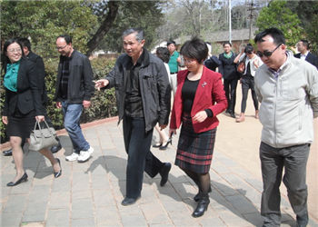 云南商务职业学院2019年三年制普通中专报名方法(图1) 云南商务职业学院2019年三年制普通中专报名方法