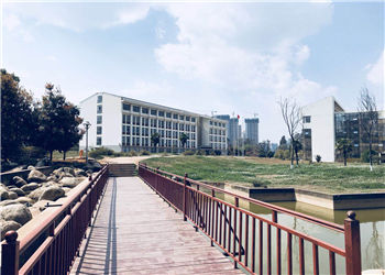 云南南方青年进修学校2019年三年制中专报名方法