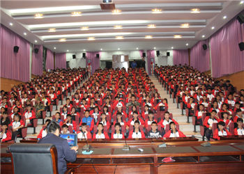 曲靖应用技术学校2019年招生简介(图1) 曲靖应用技术学校2019年招生简介