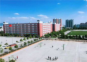 曲靖市技工学校2018年五年制最新招生信息(图1) 曲靖市技工学校2018年五年制最新招生信息