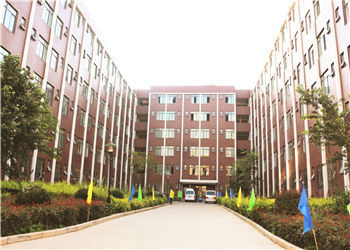 云南商务学校2018年普通中专计划内招生(图1) 云南商务学校2018年普通中专计划内招生