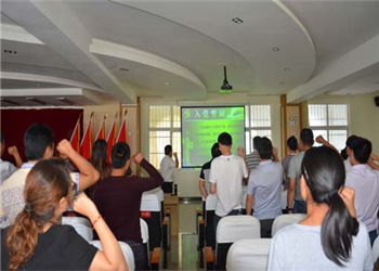 曲靖工商职业技术学校2019年五年制大专报名时间(图1) 曲靖工商职业技术学校2019年五年制大专报名时间