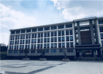 云南南方青年进修学院2019年五年制高职招生专业计划(图1) 云南南方青年进修学院2019年五年制高职招生专业计划