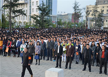 曲靖工商技工学校2020年五年制大专报名咨询(图1) 曲靖工商技工学校2020年五年制大专报名咨询