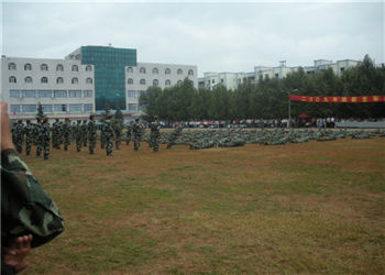 昆明卫生职业学院三校区2021年招生联系电话