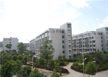 曲靖农业学校2021年三年制新生报名须知