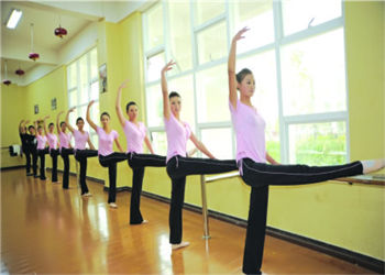 昆明艺术职业学院2022年中专部招生地点(图1) 昆明艺术职业学院2022年中专部招生地点(图1)