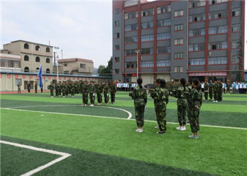 昆明市交通技工学校2022年三年制初中招生计划(图1)