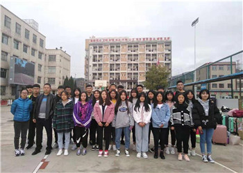 昆明市交通技工学校2022年三年制有什么专业(图1)