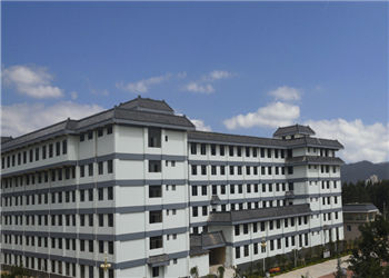 昆明卫生职业学校五年制大专2022年报名须知(图1) 昆明卫生职业学校五年制大专2022年报名须知(图1)