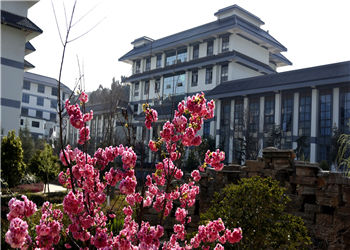 昆明卫生职业学院2023年初中起点招生专业(图1) 昆明卫生职业学院2023年初中起点招生专业(图1)