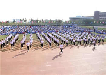 昆明市卫生学校2023年报名咨询电话(图1) 昆明市卫生学校2023年报名咨询电话(图1)