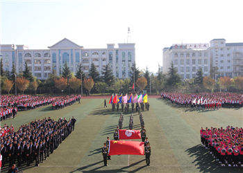 曲靖应用技术学校2023年三年制中专免学费吗(图1)