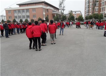 云南工业技师学院2023年三年制学费多少钱(图1) 云南工业技师学院2023年三年制学费多少钱(图1)