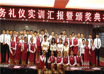 昆明市晋宁区安全管理学校2023年报名须知(图1) 昆明市晋宁区安全管理学校2023年报名须知(图1)