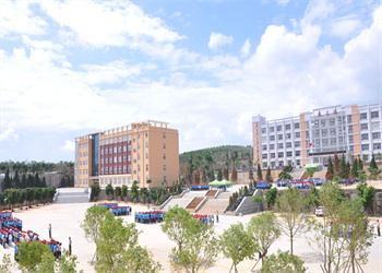 文山卫校2023年普通中专招生要求(图1) 文山卫校2023年普通中专招生要求(图1)