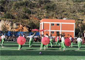 云南文山七都职业学校2023年中专招生地址(图1) 云南文山七都职业学校2023年中专招生地址(图1)