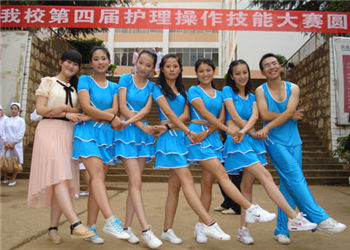 云南中医药中等专业学校2024年五年制高职招生电话 云南中医药中等专业学校2024年五年制高职招生电话