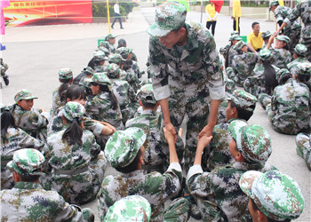 曲靖麒麟长兴职业技术学校2024年普通中专报名要求 曲靖麒麟长兴职业技术学校2024年普通中专报名要求