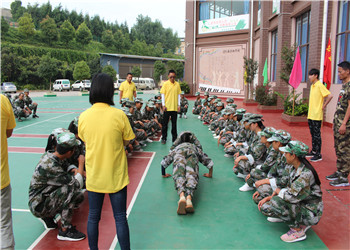 曲靖麒麟长兴职业技术学校2024年三年制中专招生电话 曲靖麒麟长兴职业技术学校2024年三年制中专招生电话