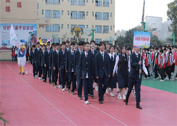 昆明滇越技工学校2025年中专招生简章