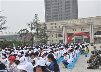 曲靖工商职业技术学校2026年中专报名条件 曲靖工商职业技术学校2026年中专报名条件
