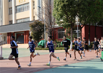 昆明市旅游职业中学2026年五年制大专报名要求 昆明市旅游职业中学2026年五年制大专报名要求